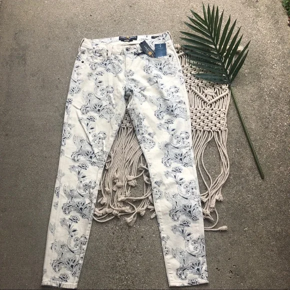 New Lucky Brand Paisley Printed Skinny Jeans Size 26 - Picture 2 of 7